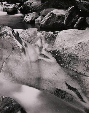 mm009x300